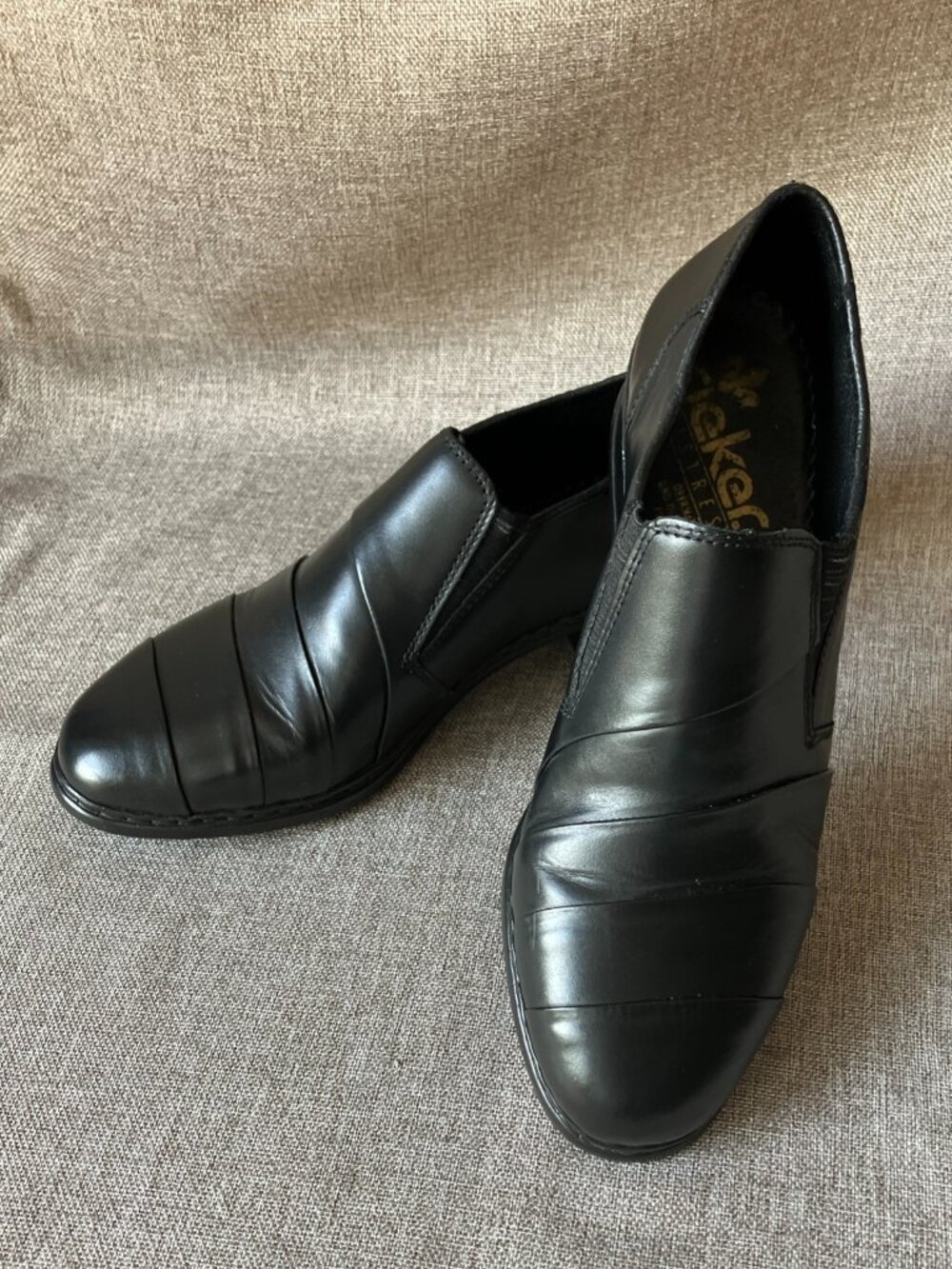 Rieker Dana Antistress Womens Sz 8 Shoes Black Leather Slip On Loafers